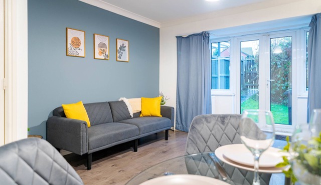 Morley Retreat | Modern 3 Bed Home