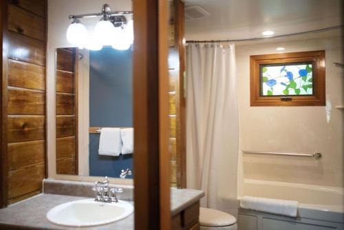 MORNING GLORY - Cabin for 2 in Oak Creek
