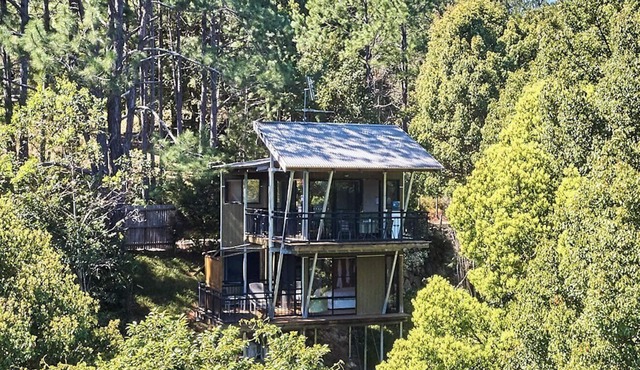 Morning Mist Chalet – Romantic Rainforest Getaway