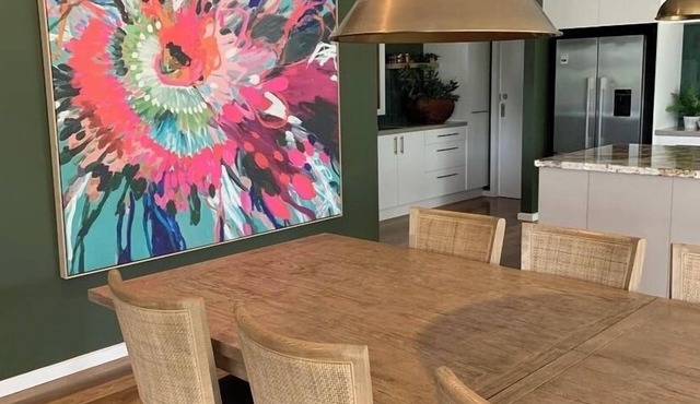 Mornington Peninsula Escape. Tennis Court, Swimming Pool & Spa