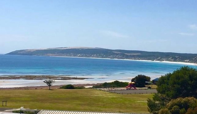 Morry's Beachside Getaway | Emu Bay | Kangaroo Island
