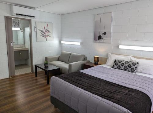 Morwell Parkside Motel