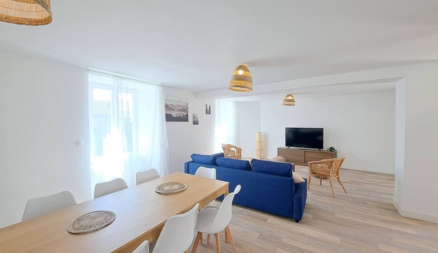 Moscou, Grande Maison proche Reims avec Extérieur