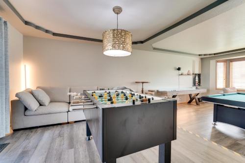 Moses Lake Vacation Rental with Hot Tub and Game Room