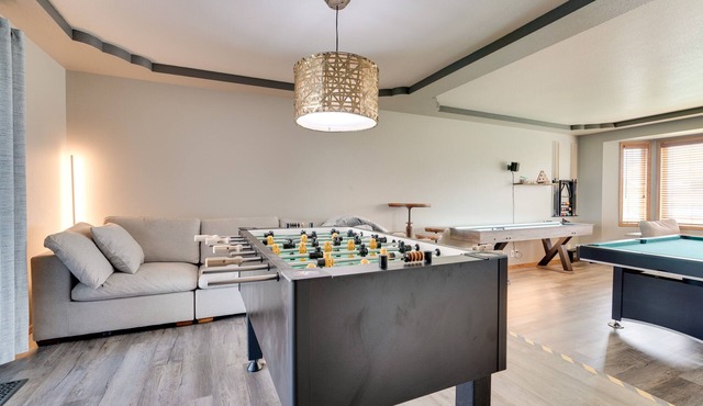 Moses Lake Vacation Rental w/Hot Tub & Game Room