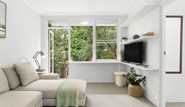 Mosman - BOT04 - Botanic Road - Stylish 1BR Steps from Balmoral Beach Mosman Village