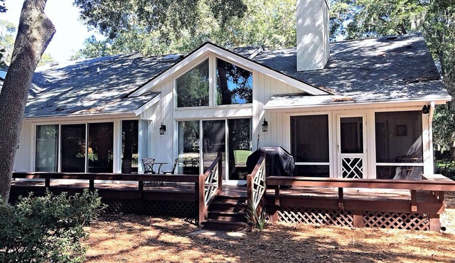 Moss Creek - Serenity Awaits You!