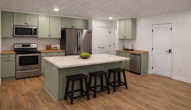 Most Click-Worthy + All-Around WinnernNew Studio-Sunset Deck-Firepit-Near Marina