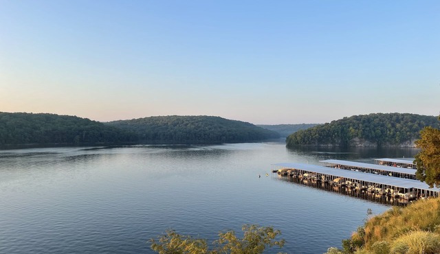 Most Exquisite View on the Lake!