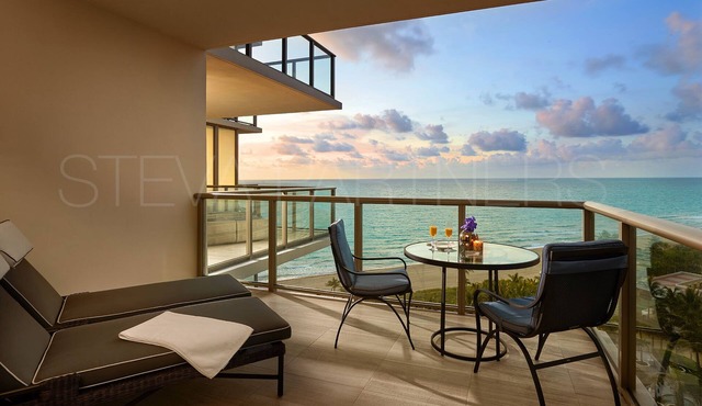 Most Luxury hotel 5 stars oceanfront w. balconies - Valet & Amenities included
