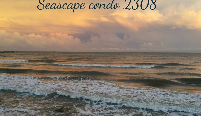 Most reviewed and highest rated condo at Seascape. On the Beach! Top floor.