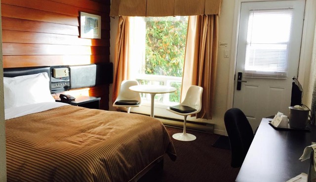 Motel à la Brunante Petit Déjeuner inclus avec la chambre