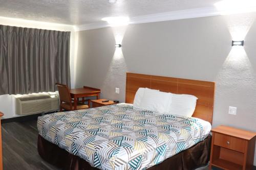 Motel 6-Alvin, TX