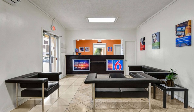 Motel 6 Americus, GA