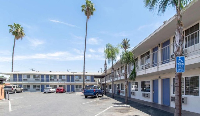 Motel 6 Bakersfield