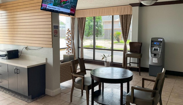 Motel 6 Baton Rouge, LA - East - I-12