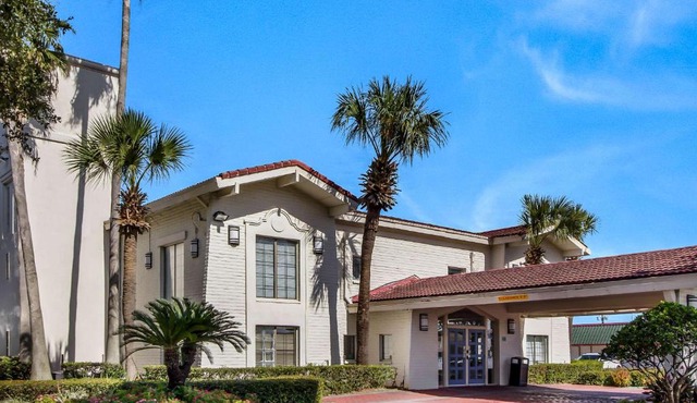 Motel 6-Baytown, TX - Garth Rd