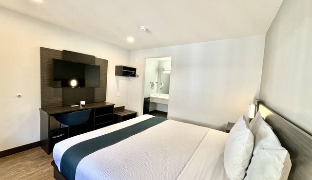 Motel 6 Bellflower, CA - Los Angeles