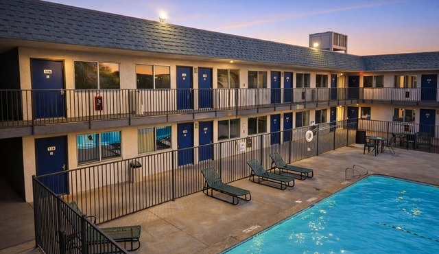 Motel 6 Blythe, CA