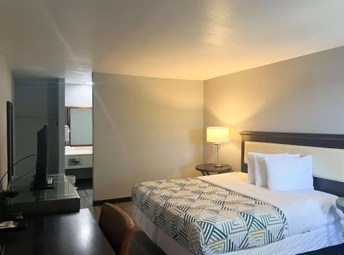 Motel 6 Borger, TX Boom Town