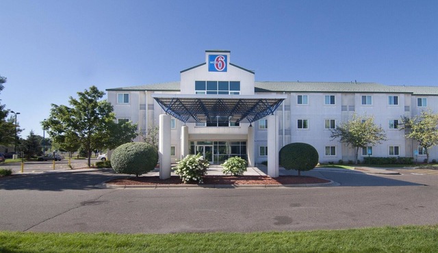 Motel 6 Brooklyn Center, MN - Minneapolis