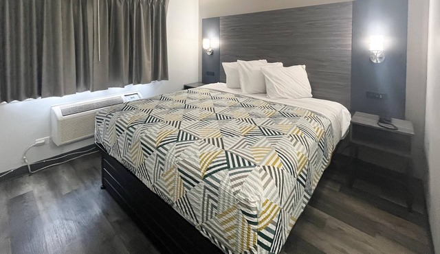 Motel 6 - Chicago, IL