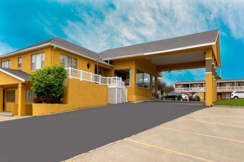Motel 6 - Chillicothe, MO