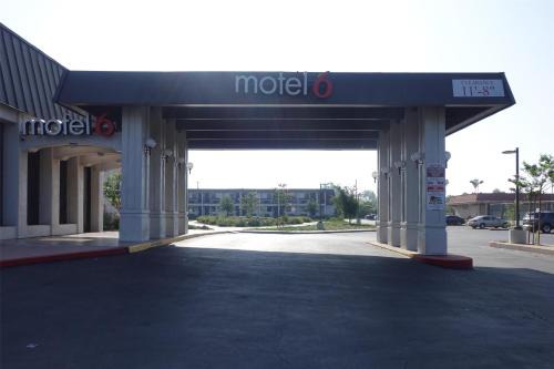 Motel 6-Claremont, CA
