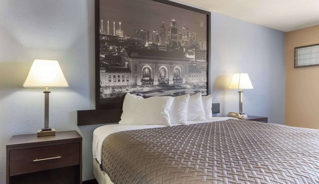 Motel 6 Concordia, MO