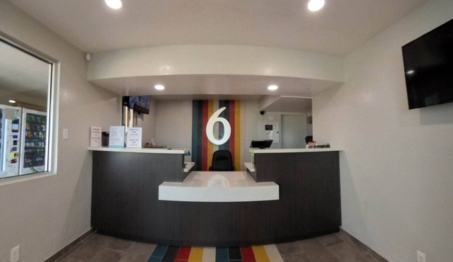Motel 6 Conroe, TX