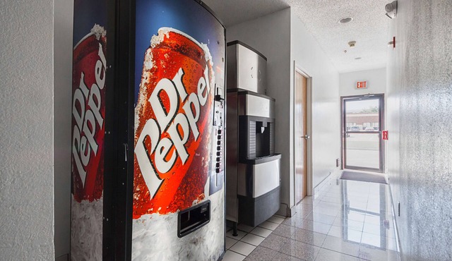 Motel 6 Dallas - Irving DFW Airport South