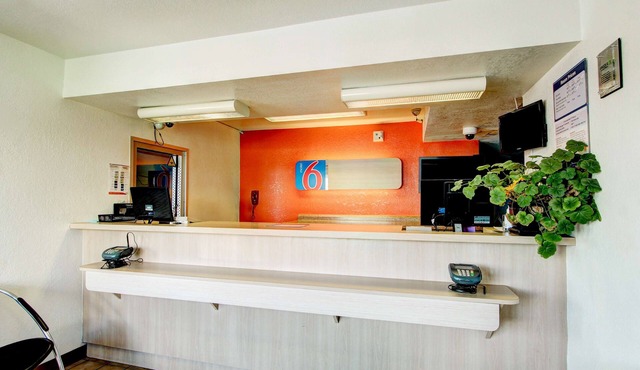 Motel 6 Denver, CO - Airport
