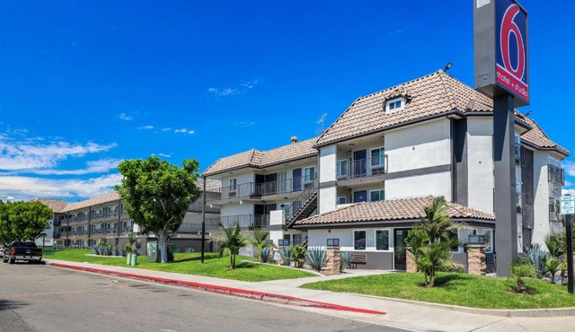 Motel 6-Escondido, CA