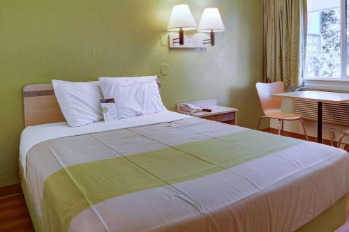 Motel 6-Eugene, OR - South Springfield