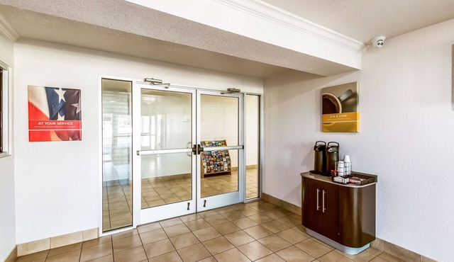 Motel 6 Euless, TX - DFW West