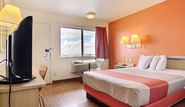 Motel 6 Fort Stockton, TX