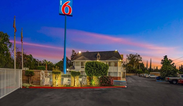 Motel 6 Fresno, CA - Belmont Ave