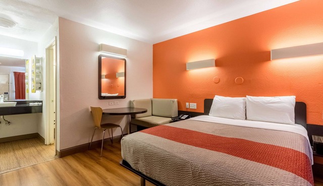 Motel 6 Garland, TX - Dallas