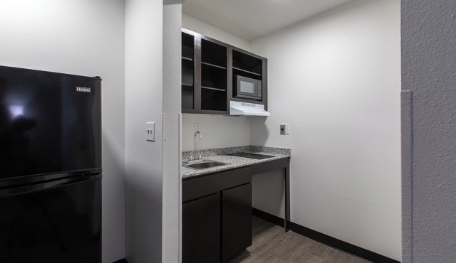 Motel 6 Greenville, SC - I-85 Near Downtown