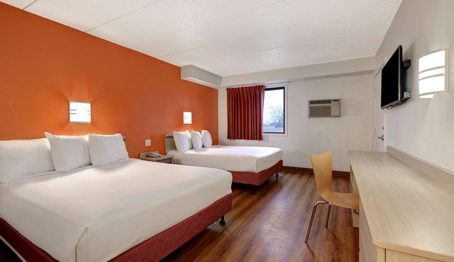 Motel 6 Lakeville, MN - South - Lakeville