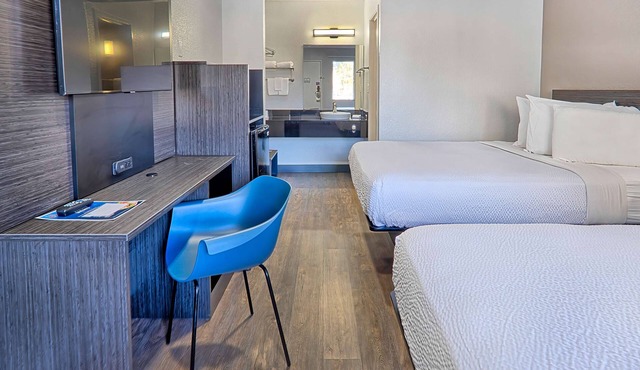 Motel 6 Lancaster, CA