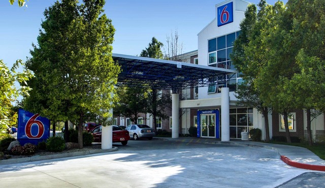 Motel 6 Lehi, UT – Thanksgiving Point