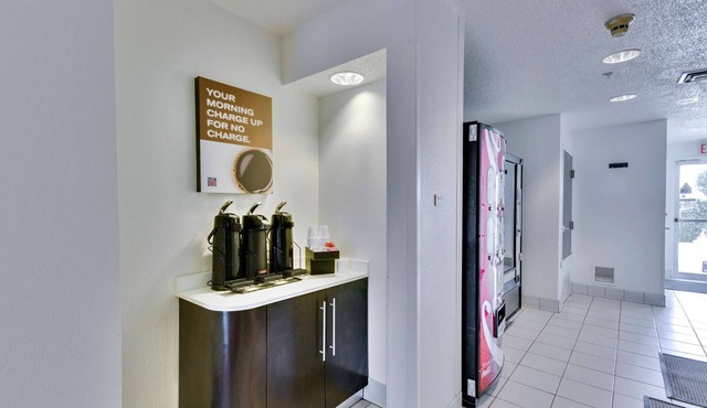 Motel 6 Lewisville, TX - Dallas