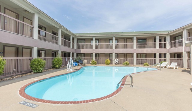 Motel 6 Little Rock, AR - Airport
