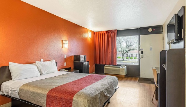 Motel 6 Little Rock, AR - West