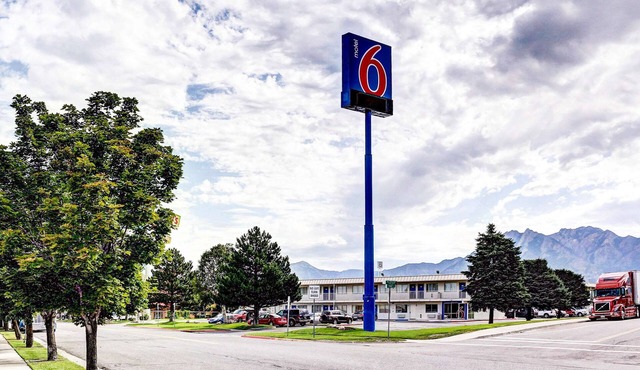 Motel 6 Midvale, UT - Salt Lake City South