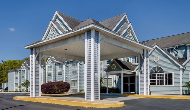 Motel 6 Mobile, AL