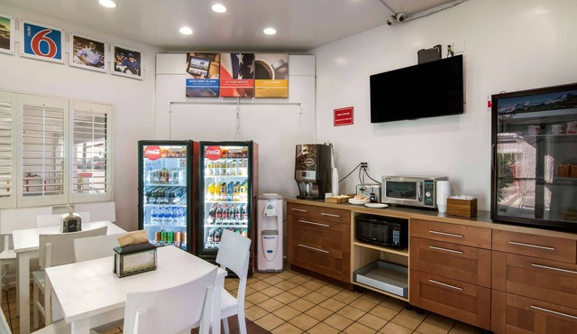 Motel 6 Monterey Park, CA
