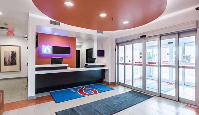 Motel 6 Moosomin, SK