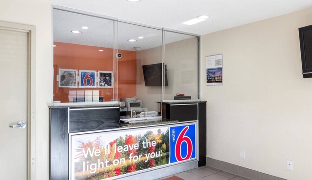 Motel 6 New Brunswick